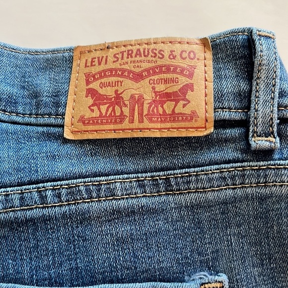 Levi’s Classic Capri Mid Rise Size 8 - Picture 13 of 16